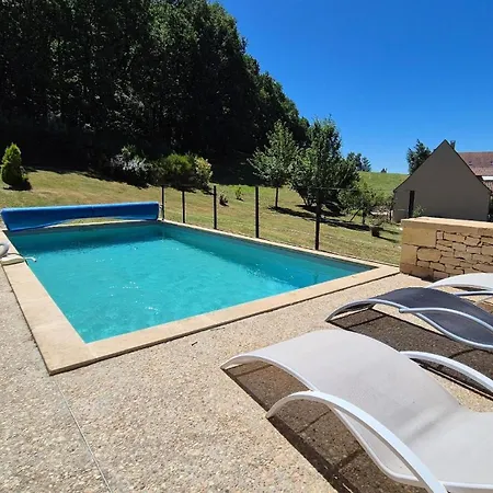 Hébergement de vacances La Maison Odile à Avec Piscine Chauffée *