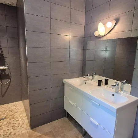 La Maison Odile à Avec Piscine Chauffée Sarlat