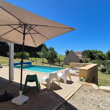 La Maison Odile à Avec Piscine Chauffée Hébergement de vacances *